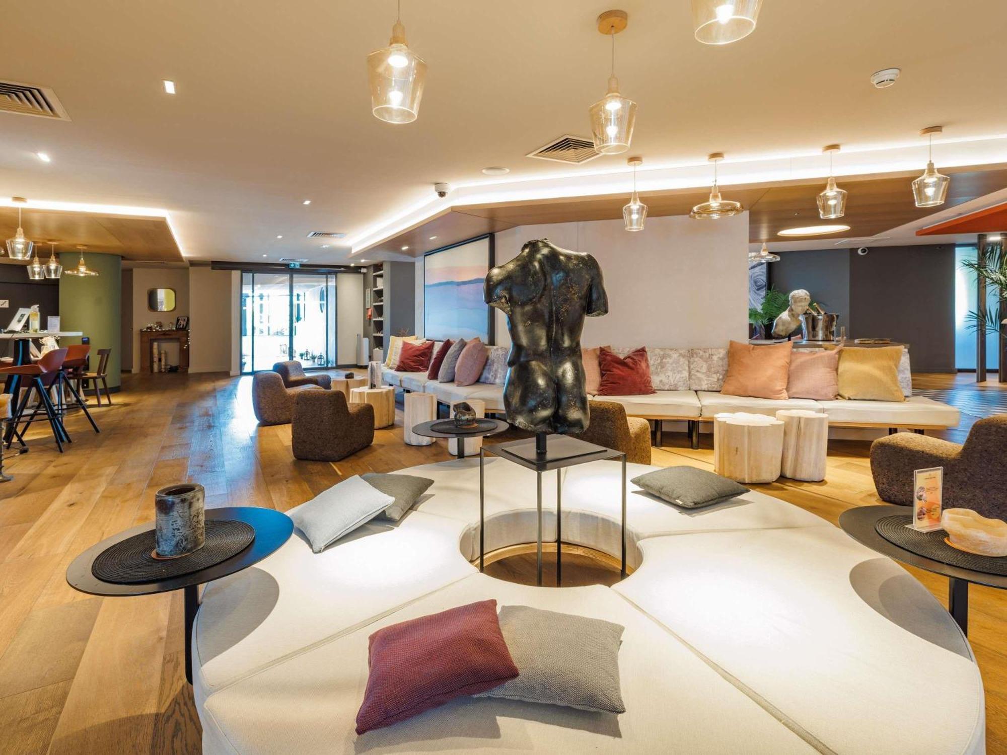 Mercure Valence Valence  Luaran gambar